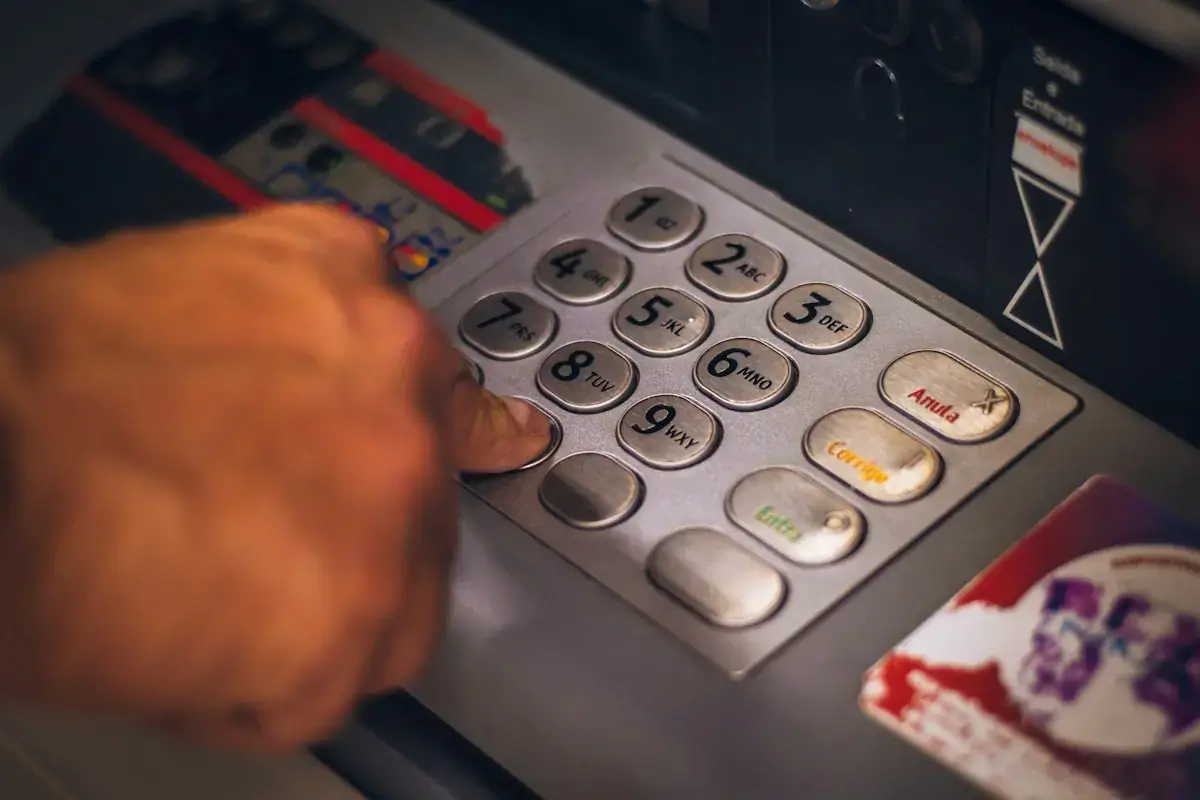 Card payment terminal — Pixel Forge Studio